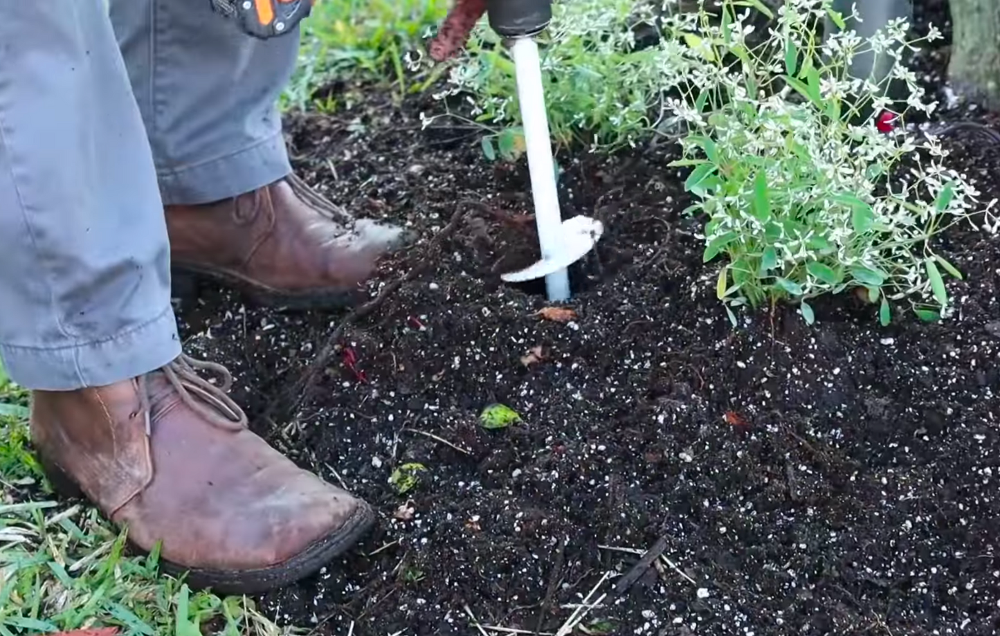 Twist 'n Plant® Extended Gardening Auger